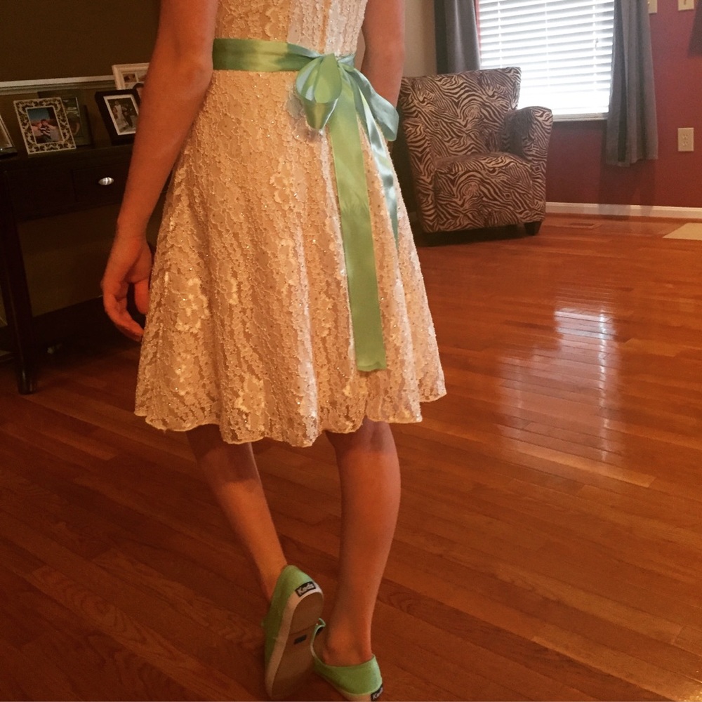 Homecoming dress - Picture 1 of 3